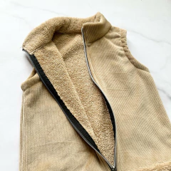 CHALECO CORDERITO BEIGE en internet