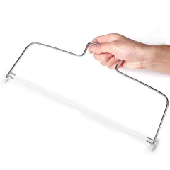 Cortador Fatiador para Bolos com linha dupla Aço Inox - La Criativa | Loja De Presentes Criativos, Utilidades Domésticas, Produtos Para Casa