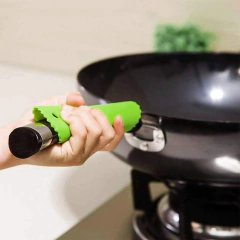 Tubo Rolo Descascador de alho estilo japonês em silicone - comprar online
