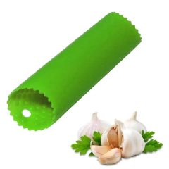 Tubo Rolo Descascador de alho estilo japonês em silicone - La Criativa | Loja De Presentes Criativos, Utilidades Domésticas, Produtos Para Casa