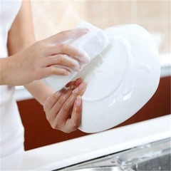 Esponja Mágica Tira Manchas Gordura em inox apenas com Água - La Criativa | Loja De Presentes Criativos, Utilidades Domésticas, Produtos Para Casa