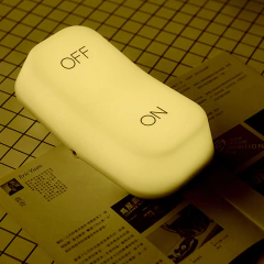 Luminária Interruptor LED On-Off Lamp USB na internet