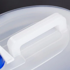 Galão Retrátil Portátil 5 Litros Com Torneira Viagem Acampamento - comprar online