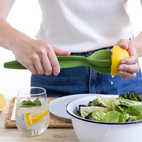 Colheres Duplas para Salada 2 em 1 com Espremedor de Limão