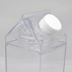 Garrafa Transparente Formato Caixa de Leite - 500ml na internet