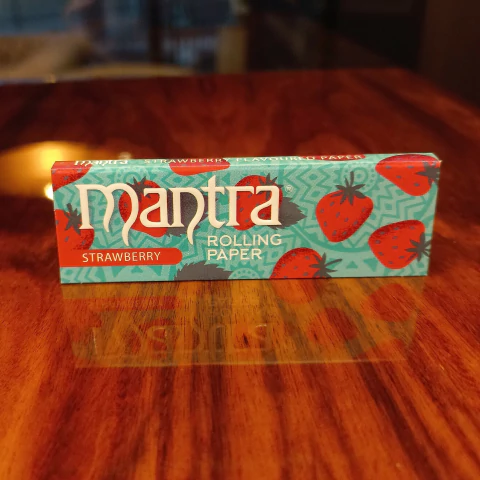 PAPEL MANTRA FRUTILLA 1 1/4