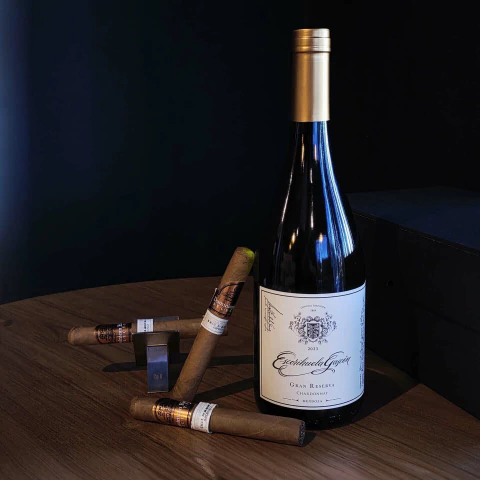 COMBO DOMINICAN ESTATE + VINO ESCORIHUELA GASCON CHARDONNAY - comprar online