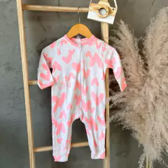 Macacão corações - up baby