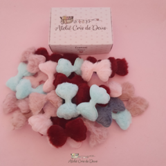 Aplique laço de pelucia - 5 x 3cm na internet