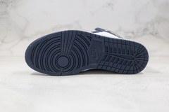 Air Jordan 1 Retro High Japan "Midnight Navy" na internet