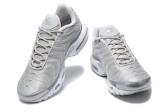 Air Max Plus ''Silver Bullet 2.0” na internet