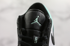 Air Jordan 1 Low " Emerald Toe" na internet