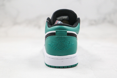 Imagem do Air Jordan 1 Low "Mystic Green"