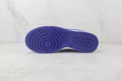 Nike SB Dunk Low "Blueberry" na internet