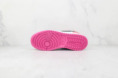 Air Jordan 1 Low "Pink Red" na internet