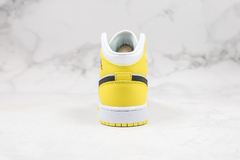Imagem do Air Jordan 1 Mid ''Dynamic Yelow Floral''