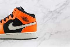 Air Jordan 1 Mid ''GS Size 7y'' - Hang Store