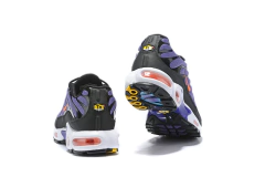 Air Max Plus 1 na internet