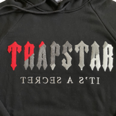 Conjunto Trapstar Chenille Decoded Preto/Vermelho - Hang Store