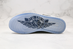 Air Jordan 1 High x Dior na internet
