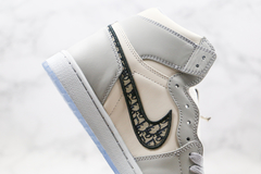 Air Jordan 1 High x Dior - Hang Store