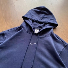 Nike Moletom Mini Swoosh Azul Marinho - comprar online