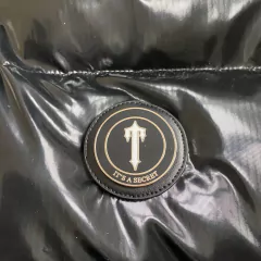Jaqueta Trapstar Irongate Detachable Hood Preto Brilhante