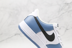 Imagem do Air Force 1 "White Sky Blue Black"