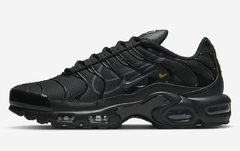 Air Max Plus 1 ''Tripal Black'' na internet