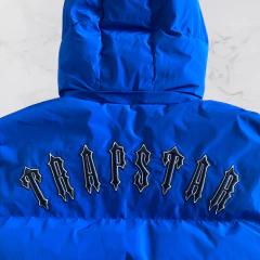 Jaqueta Trapstar Irongate Detachable Hood Azul Royal na internet