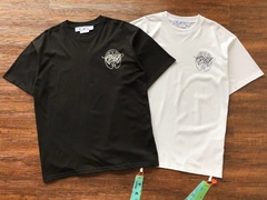 Camiseta Off-White na internet