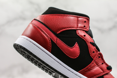 Air Jordan 1 Mid ''Black Red'' - comprar online