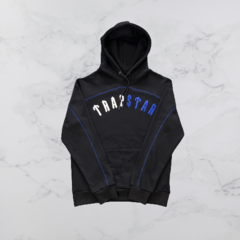 Conjunto Trapstar Rongate Arch Chenille Preto/Azul
