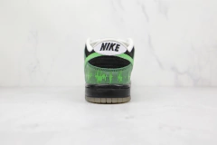 Nike Dunk SB Low x C&K na internet