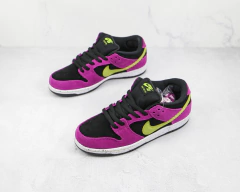 Imagem do Nike Dunk SB Low ''Red Plum''
