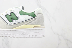 NB 550 "Sea Salt" na internet