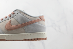 Nike Dunk Low "Fossil Rose'' na internet