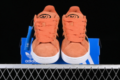 Adidas Campus "Wonder Clay" na internet