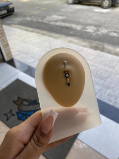 Piercing umbigo flor e gota - comprar online