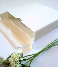 50 cajitas de 8 x 8 x 1.6 cm para medallón, cookie SV22 blanca en internet