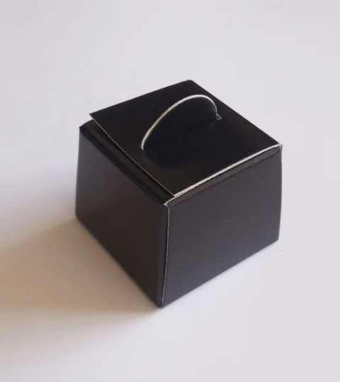 50 cajitas mini para trufa o bombón SV9 negras - comprar online