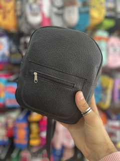 Mochila Pequeña "Negro Liso" - Ecocuero