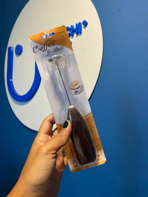 Espumador Electrico a Pilas Marron