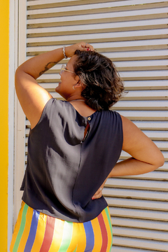 CROPPED TALITTA - PRETO - comprar online
