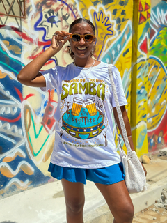 T-SHIRT - TODO MUNDO SAMBA (BRANCA) - comprar online