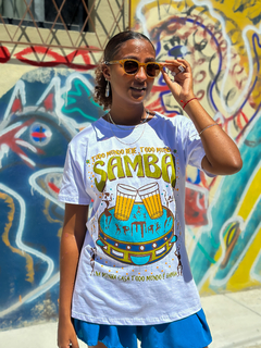 T-SHIRT - TODO MUNDO SAMBA (BRANCA) na internet