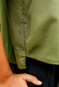 CROPPED TALITTA - VERDE MILITANTE - comprar online