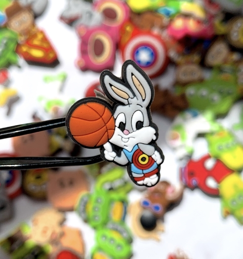 Pin para crocs BUGS BUNNY BÁSQUET