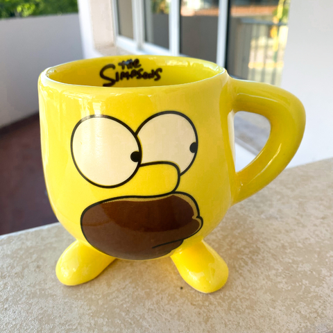 Taza patitas grandes simpson HOMERO