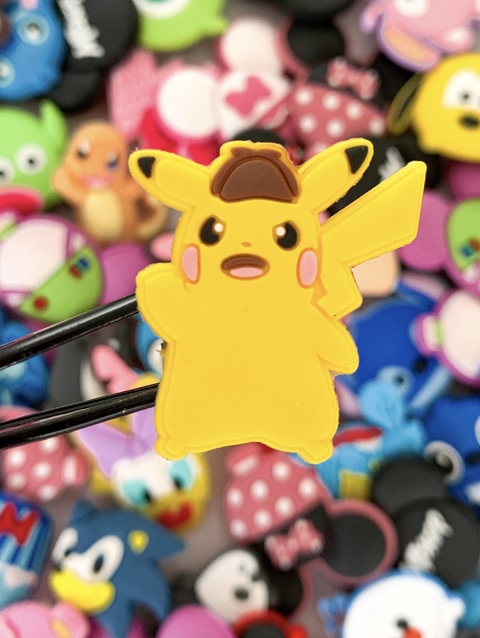 Pin para crocs pokémon PIKACHU SOMBRERO